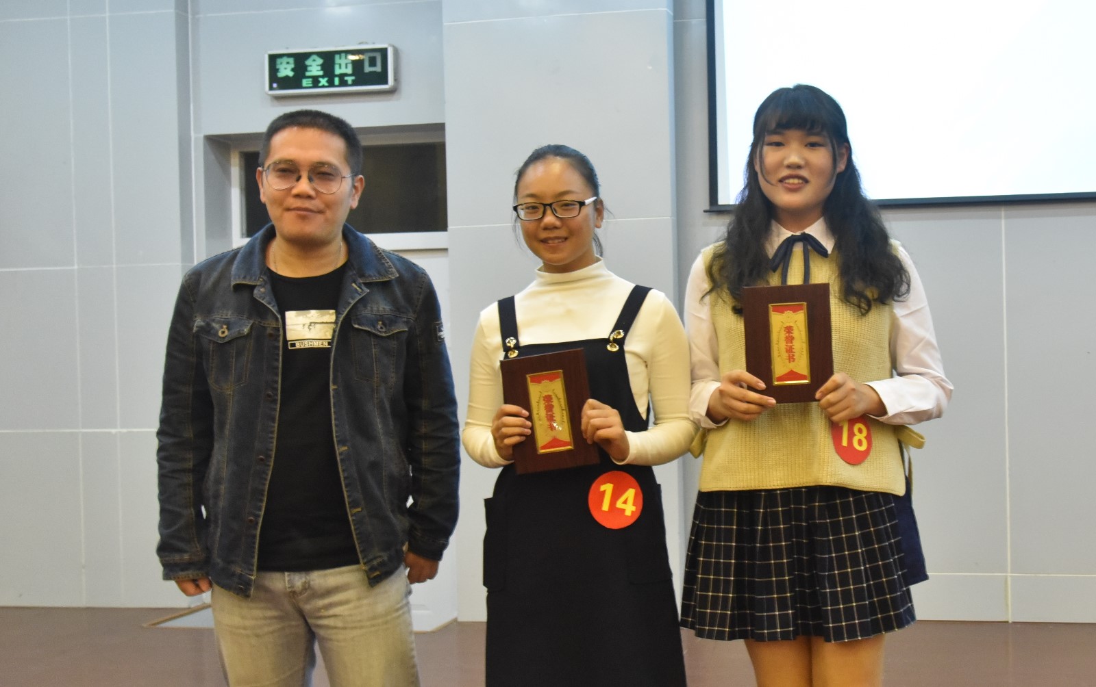 DSC_6225.JPG DSC_6225.JPG